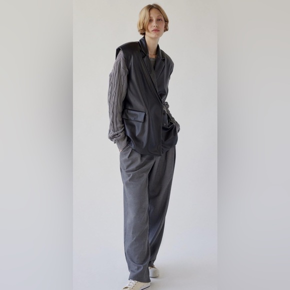 Free People Native Youth Vegan Leather Vest. NWT. Black - Picture 4 of 6